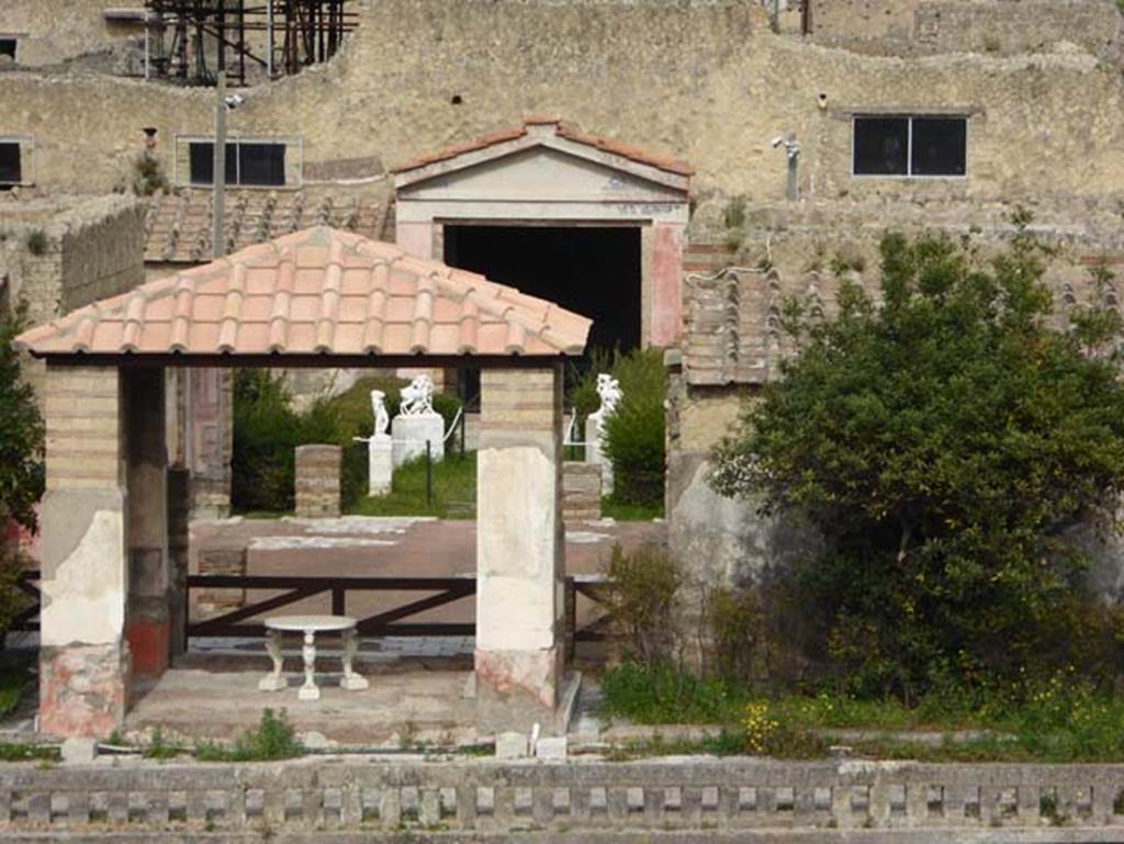 IV.21 Herculaneum, April 2016. Looking north across terrace 35, towards pergola 18, from access roadway to site. Photo courtesy of Michael Binns.